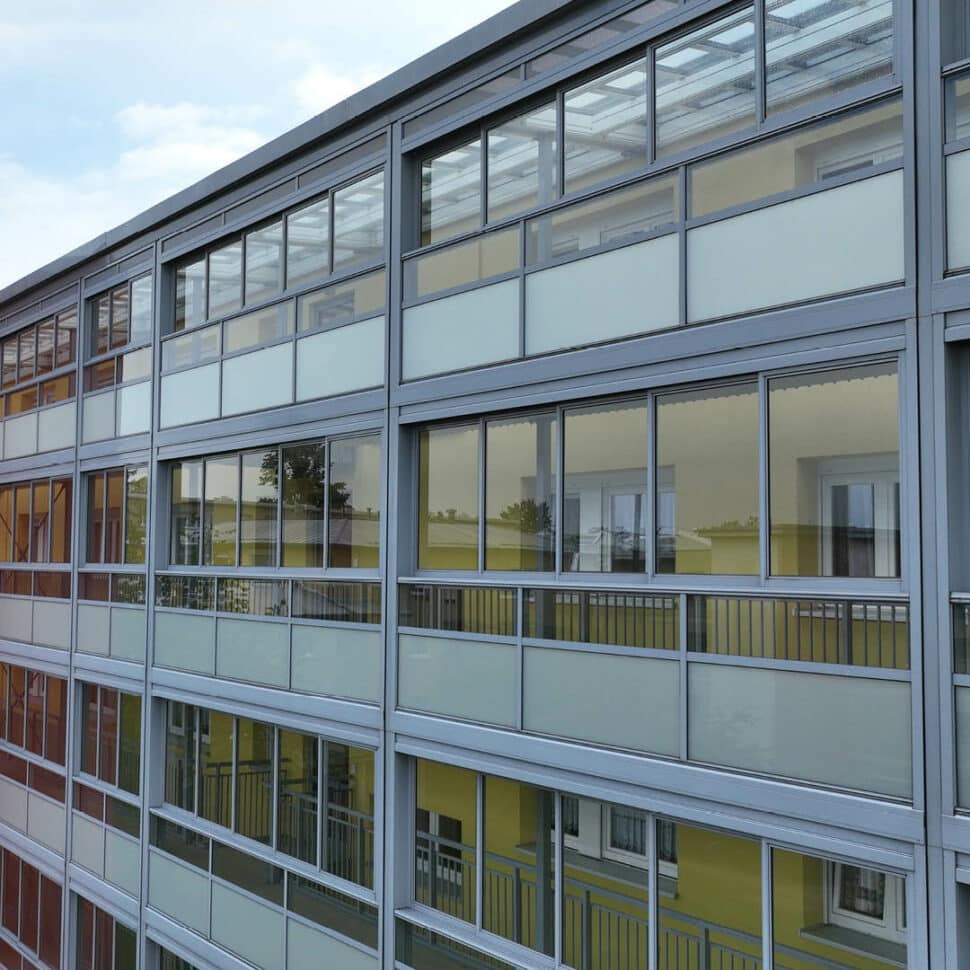 Balco Access – smart løsning for svalgang og entrébalkonger.