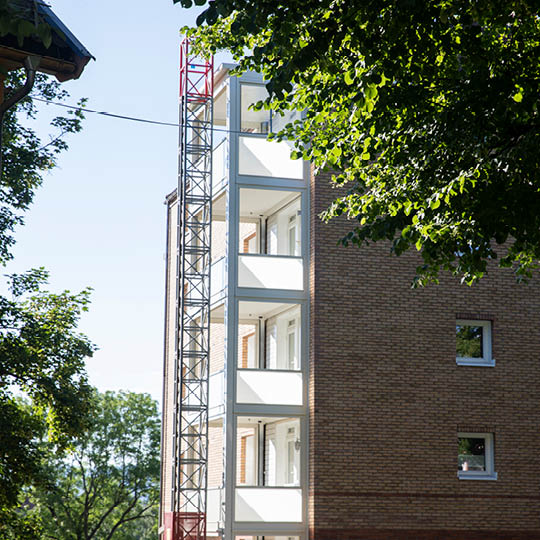 Valle Borettslag i Oslo. Inglassede Balkonger fra Balco